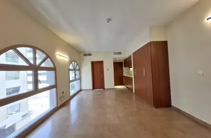 Apartment - Studio - 1 Bathroom for rent in Mankhool Building - Mankhool - Bur Dubai - Dubai