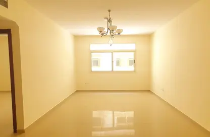 Apartment - 1 Bedroom - 2 Bathrooms for rent in Muwaileh Commercial - Sharjah