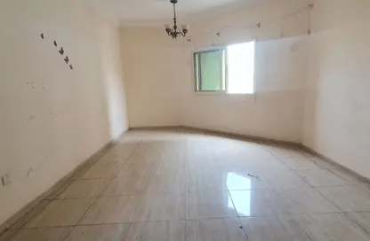 Apartment - 1 Bedroom - 2 Bathrooms for rent in Muwaileh Commercial - Sharjah