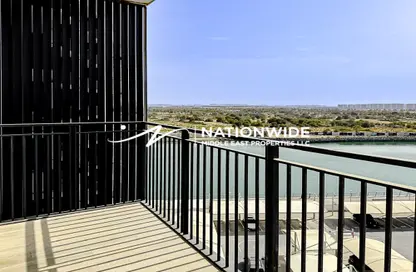 Apartment - Studio - 1 Bathroom for rent in Waters Edge - Yas Island - Abu Dhabi