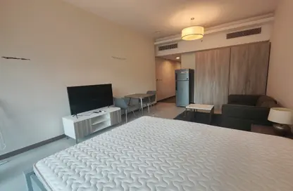Apartment - Studio - 1 Bathroom for rent in SOL Bay - Business Bay - Dubai
