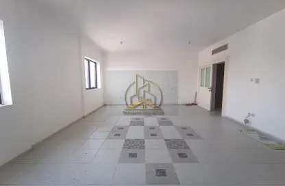 شقة - 4 غرف نوم - 5 حمامات للايجار في برج السوق - شارع الكورنيش - أبوظبي