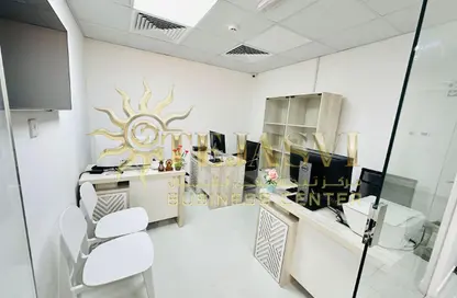 Office Space - Studio - 1 Bathroom for rent in Silver Home Building - Hor Al Anz - Deira - Dubai