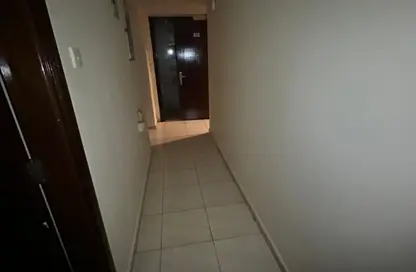 شقة - غرفة نوم - 2 حمامات للايجار في مبنى القاسمية 10 - المحطة - القاسمية - الشارقة