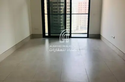 Apartment - 2 Bedrooms - 2 Bathrooms for rent in Dar Al Majaz - Jamal Abdul Nasser Street - Al Majaz - Sharjah