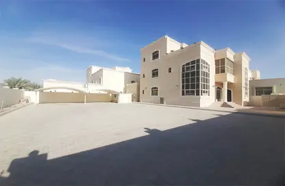 Villa - 7 Bedrooms - 7+ Bathrooms for rent in Baniyas East - Baniyas - Abu Dhabi