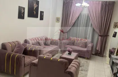 شقة - 2 غرف نوم - 2 حمامات للايجار في التعاون 1 - أبراج التعاون - الخان - الشارقة