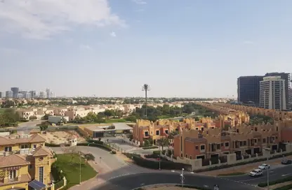 شقة - غرفة نوم - 2 حمامات للايجار في برج الكريكت - مدينة دبي الرياضية - دبي