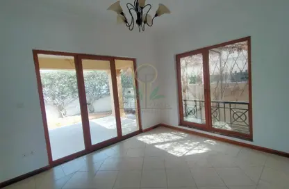 Villa - 4 Bedrooms - 4 Bathrooms for rent in Jumeirah 1 Villas - Jumeirah 1 - Jumeirah - Dubai Villa - 4 Bedrooms - 4 Bathrooms for rent in Jumeirah 1 Villas - Jumeirah 1 - Jumeirah - Dubai