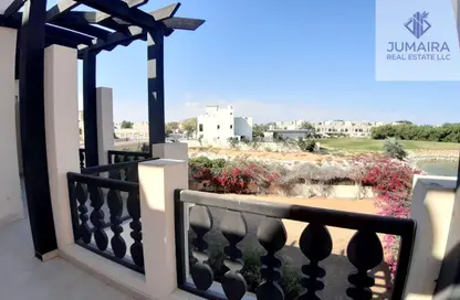 فيلا - 4 غرف نوم - 4 حمامات للايجار في فلل قرية الحمرا - قرية الحمرا - رأس الخيمة