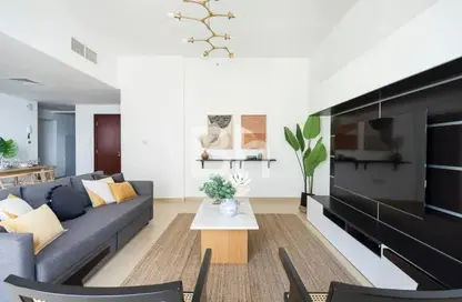 Apartment - 3 Bedrooms - 3 Bathrooms for sale in Rimal 1 - Rimal - Jumeirah Beach Residence - Dubai