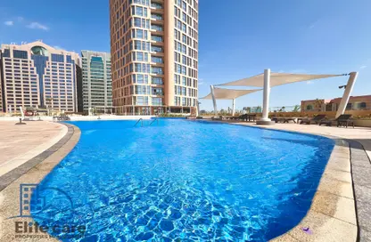 شقة - 3 غرف نوم - 4 حمامات للايجار في يونايتد سكوير - الخالدية - أبوظبي