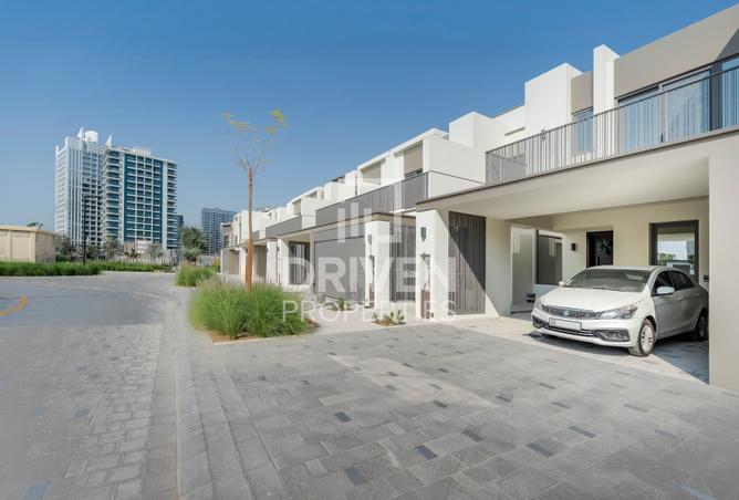 15828300 - Property Image 3