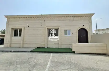 فيلا - 3 غرف نوم - 3 حمامات للايجار في مدينة محمد بن زايد - أبوظبي
