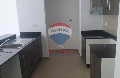 Apartment - 2 Bedrooms - 2 Bathrooms for sale in Tower 42 - Al Reef Downtown - Al Reef - Abu Dhabi