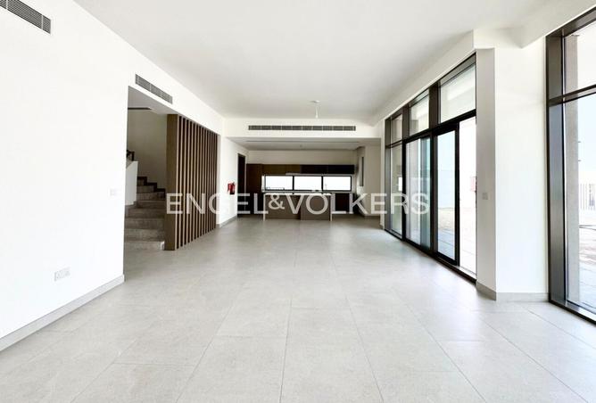 15180105 - Property Image 3