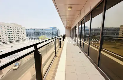 Apartment - 4 Bedrooms - 4 Bathrooms for rent in Golden Sands 9 - Mankhool - Bur Dubai - Dubai