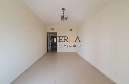 Apartment - 2 Bedrooms - 3 Bathrooms for sale in Tala 1 - Queue Point - Liwan - Dubai Land - Dubai