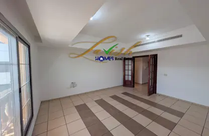 Apartment - 2 Bedrooms - 2 Bathrooms for rent in Central District - Al Ain