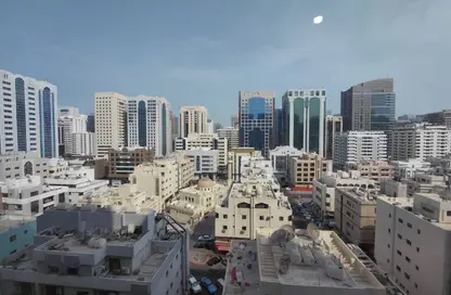 شقة - 3 غرف نوم - 4 حمامات للايجار في بناء تسكو - شارع إلكترا - أبوظبي