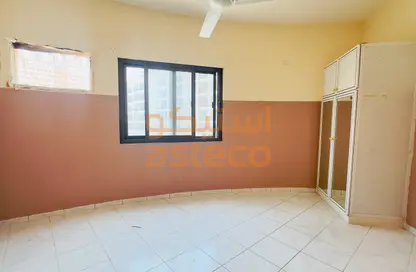 Apartment - 2 Bedrooms - 1 Bathroom for rent in Al Muteena - Deira - Dubai