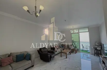 Apartment - 2 Bedrooms - 2 Bathrooms for sale in Oasis Tower - Al Rashidiya 1 - Al Rashidiya - Ajman