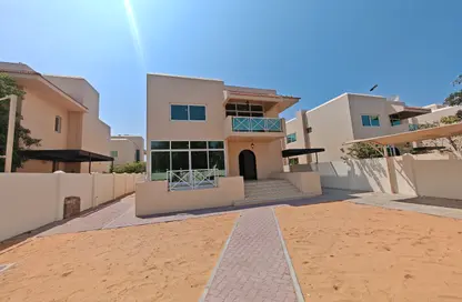 فيلا - 3 غرف نوم - 4 حمامات للايجار في أم سقيم 1 - أم سقيم - دبي