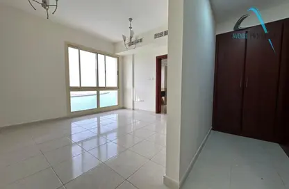 شقة - غرفة نوم - 2 حمامات للايجار في 12B البحيرة - لاجون - ميناء العرب - راس الخيمة - رأس الخيمة