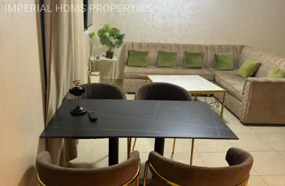 شقة - 1 حمام للايجار في برج الكورنيش - طريق كورنيش عجمان - عجمان
