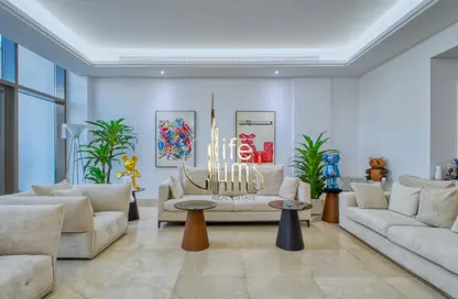 Apartment - 4 Bedrooms - 6 Bathrooms for sale in The 8 - The Crescent - Palm Jumeirah - Dubai