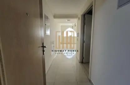 Apartment - 1 Bedroom - 1 Bathroom for rent in Muwailih Building - Muwaileh - Sharjah