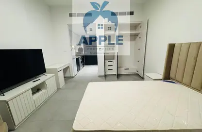 Apartment - Studio - 1 Bathroom for rent in East Village - Aljada - Sharjah