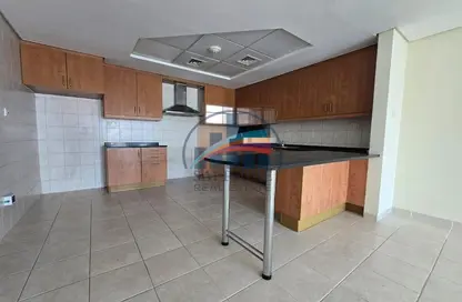 شقة - غرفة نوم - 2 حمامات للبيع في طراز حديث - ديسكفري غاردنز - دبي