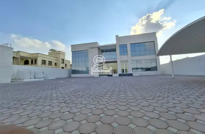 فيلا - 8 غرف نوم - 8 حمامات للايجار في مدينة الرياض - أبوظبي
