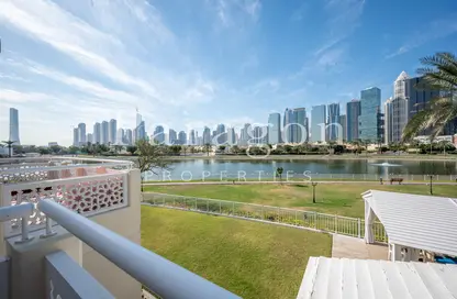 Villa - 5 Bedrooms - 6 Bathrooms for sale in Meadows 1 - Meadows - Dubai