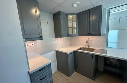 Apartment - 2 Bedrooms - 2 Bathrooms for rent in La Riviera - Dubai Marina - Dubai