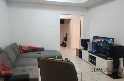 Villa - 2 Bedrooms - 3 Bathrooms for rent in Springs 2 - The Springs - Dubai