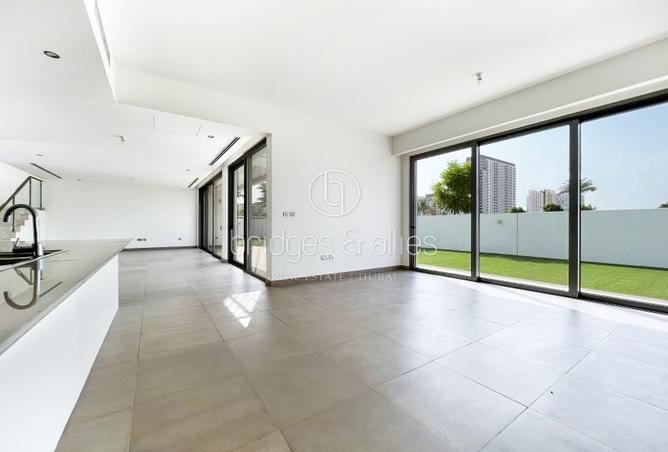 15141401 - Property Image 2