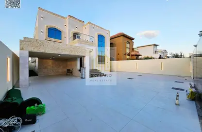 Villa - 5 Bedrooms - 7 Bathrooms for sale in Al Mowaihat 1 - Al Mowaihat - Ajman