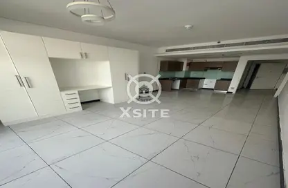 Apartment - Studio - 1 Bathroom for rent in Crystal Residence - Jumeirah Village Circle - Dubai