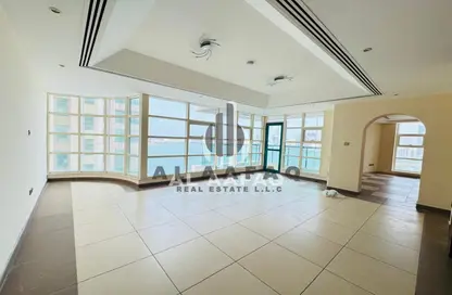 Apartment - 3 Bedrooms - 5 Bathrooms for rent in Al Majaz 2 - Al Majaz - Sharjah