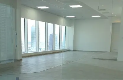 Empty Room image for: Office Space - Studio - 1 Bathroom for sale in The Burlington - Business Bay - Dubai, Image 1