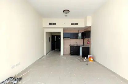 Apartment - Studio - 4 Bathrooms for rent in Silicon Gates 4 - Silicon Gates - Dubai Silicon Oasis - Dubai Apartment - Studio - 4 Bathrooms for rent in Silicon Gates 4 - Silicon Gates - Dubai Silicon Oasis - Dubai