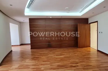 Office Space - Studio - 4 Bathrooms for rent in Ascott Park Place - Sheikh Zayed Road - Dubai