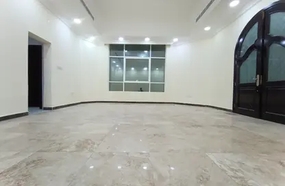 Apartment - Studio - 1 Bathroom for rent in Mohamed Bin Zayed Centre - Mohamed Bin Zayed City - Abu Dhabi