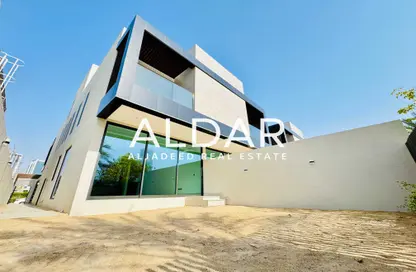 Villa - 5 Bedrooms - 7 Bathrooms for rent in District 12H - Jumeirah Village Circle - Dubai