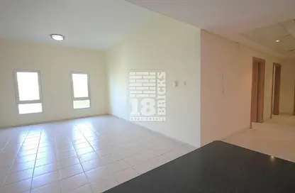 شقة - 2 غرف نوم - 3 حمامات للبيع في المبنى 153 - طراز حديث - ديسكفري غاردنز - دبي شقة - 2 غرف نوم - 3 حمامات للبيع في المبنى 153 - طراز حديث - ديسكفري غاردنز - دبي