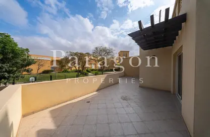 شقة - 3 غرف نوم - 4 حمامات للايجار في ياقوت - باب البحر - جزيرة المرجان - رأس الخيمة