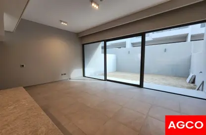 تاون هاوس - 2 غرف نوم - 2 حمامات للبيع في ماج آي - 7 منطقه - مدينة الشيخ محمد بن راشد - دبي
