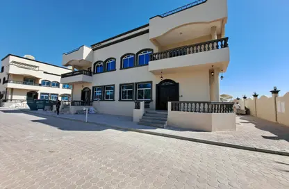 Apartment - Studio - 1 Bathroom for rent in Shakhbout City - Abu Dhabi